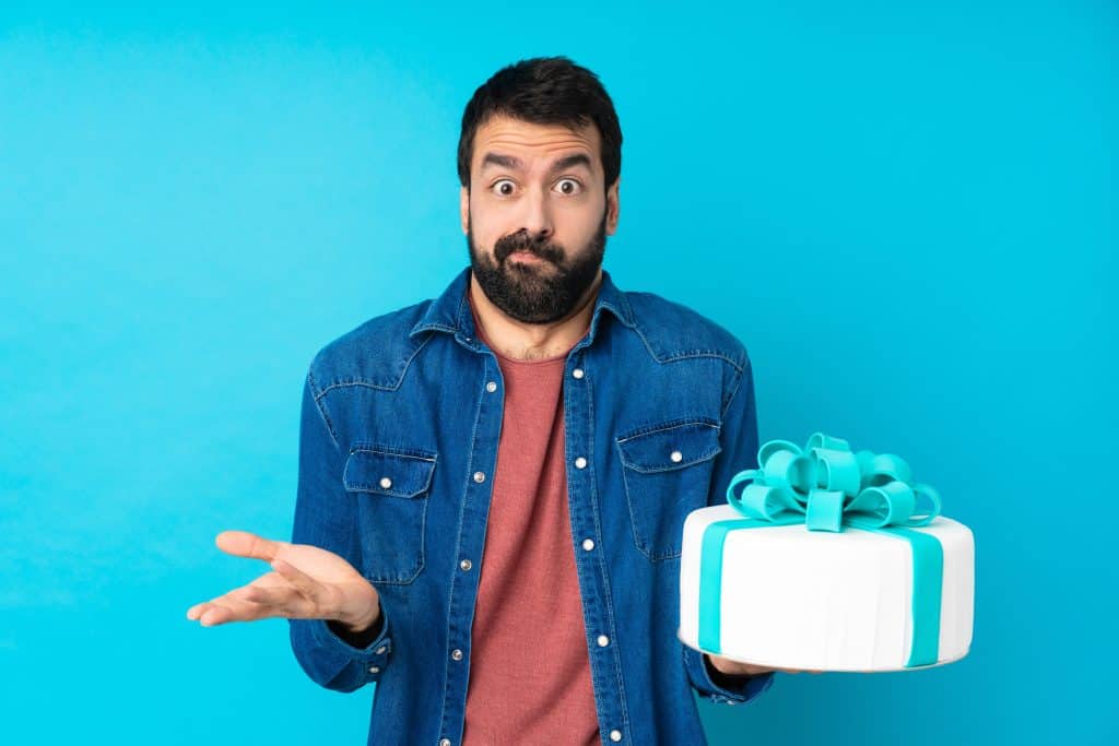 האם מותר לדרוש חשבונית מס לפני התשלום? מדריך חובה
